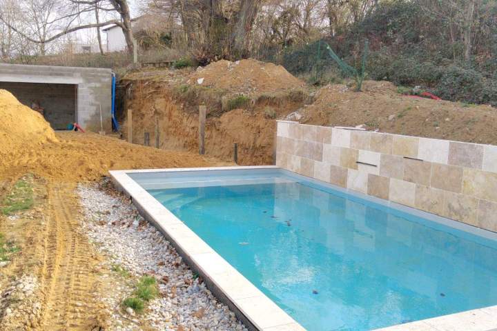 terrassement piscine chaponnay
